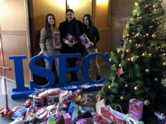 ISEC Master Students Become Santa Claus for the Children of Artsakh