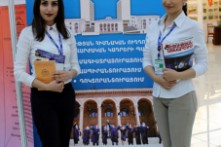 Կրթություն և կարիերա EXPO 2015