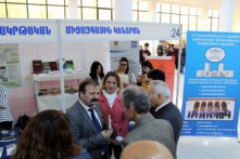 Կրթություն և կարիերա EXPO 2015