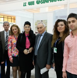 Կրթություն և կարիերա EXPO 2014